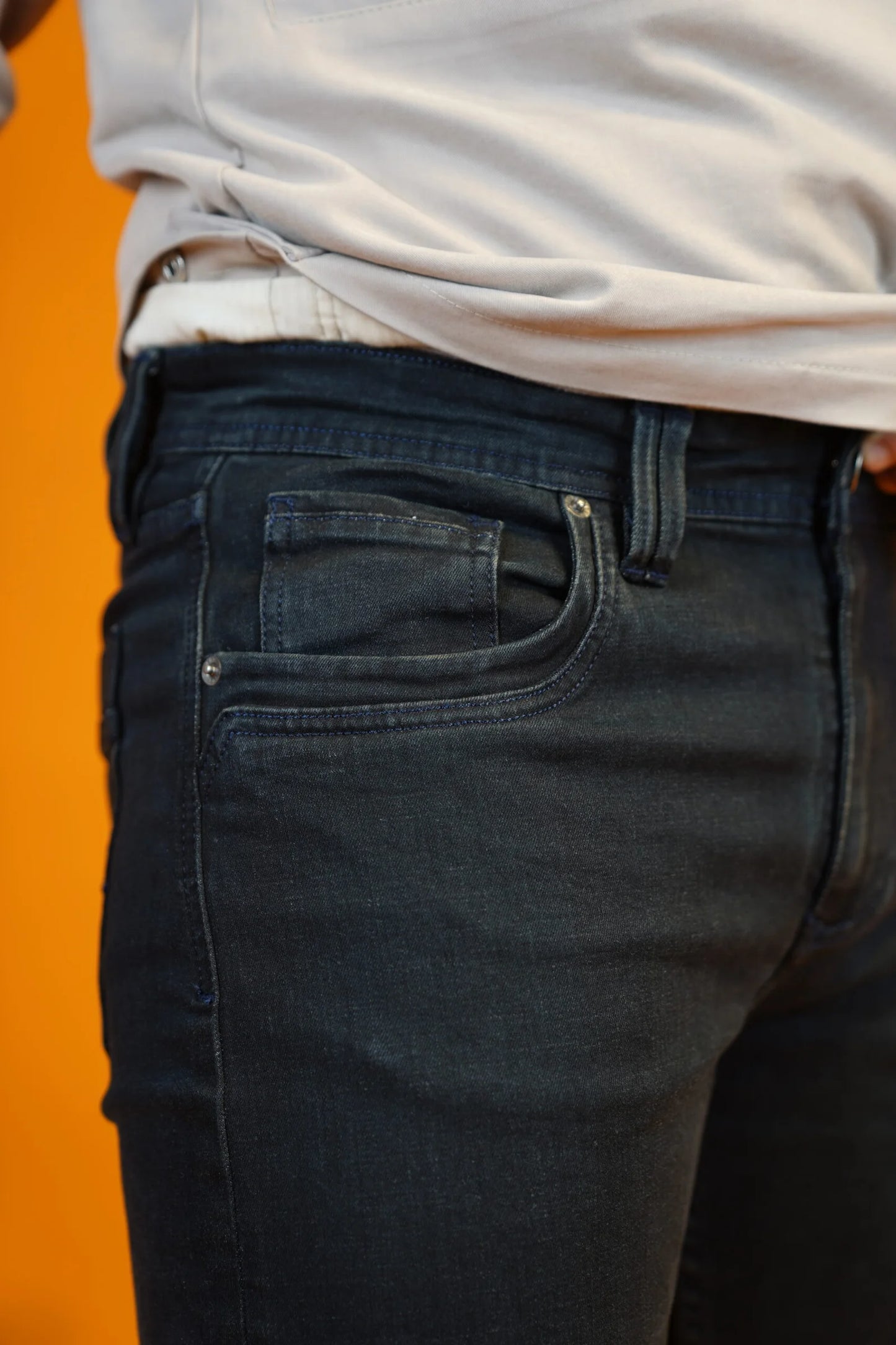 STRAIGHT FIT SALVADOR 01 JEANS B4000